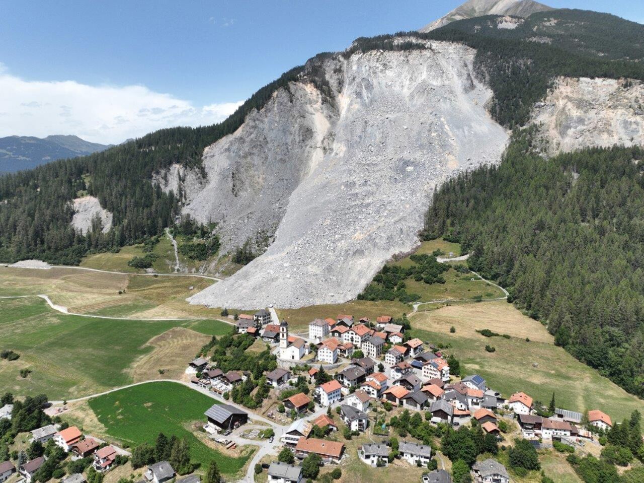 Rutschung von Brienz bremsen